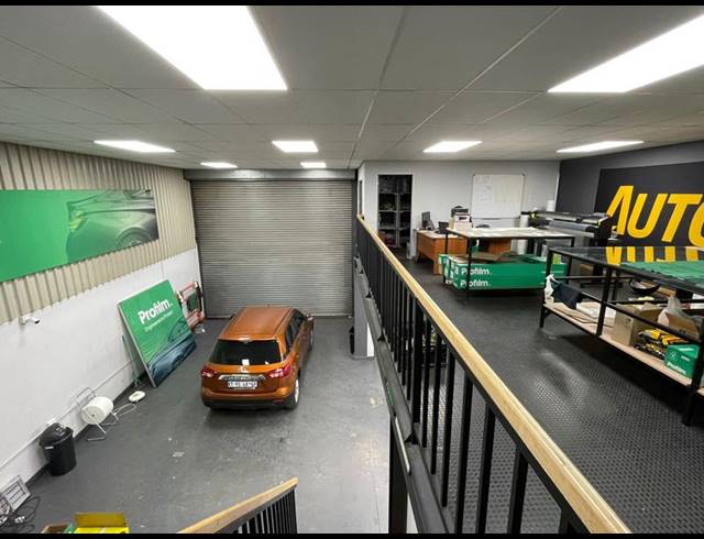 INDUSTRIAL PROPERTY TO RENT IN LYTTELTON